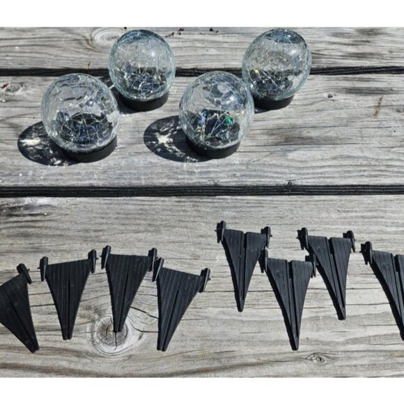 Solar Globe Lights Outdoor Waterproof-Solar Balls-Solar Garden Lights-Solar Orbs - Picture 2 of 4